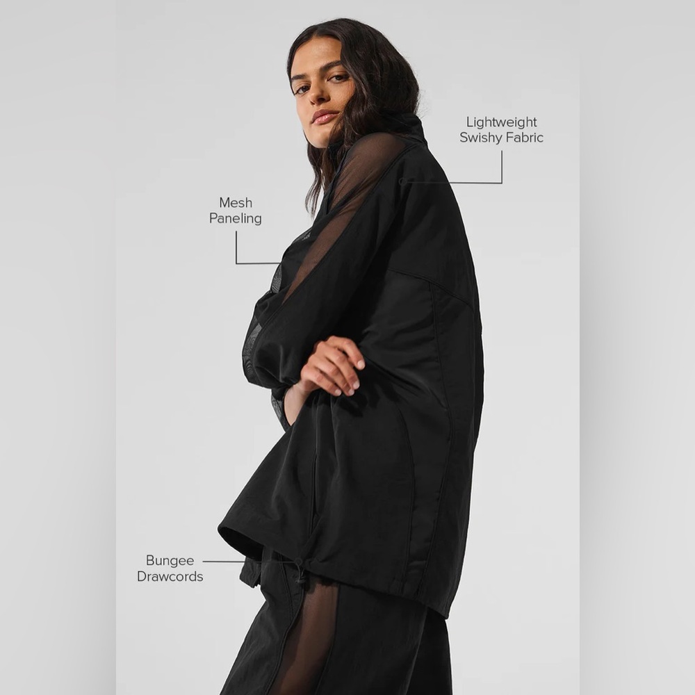 ALO Yoga Black Origin Track Long Sleeve Jacket. Front pockets. Small. EUC